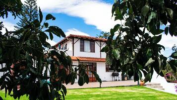 Bagian depan properti