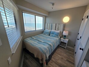 1 室のベッドルーム、WiFi (無料)