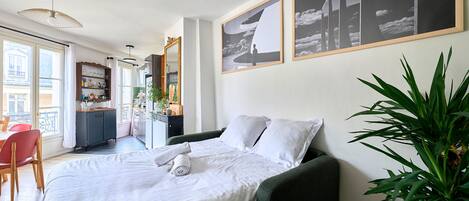 1 室のベッドルーム、WiFi、ベッドシーツ