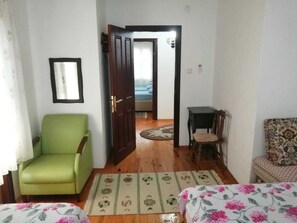 3 Schlafzimmer, Bügeleisen/Bügelbrett, WLAN, Bettwäsche