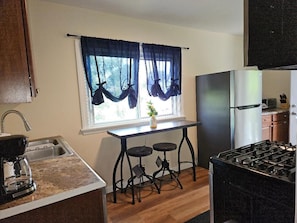 Mikrowelle, Ofen, Herdplatte, Geschirrspüler