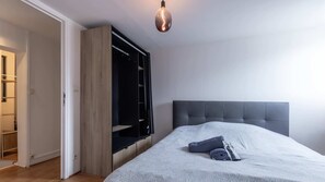 3 bedrooms, WiFi, bed sheets