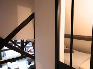 3 bedrooms, travel cot, WiFi, bed sheets