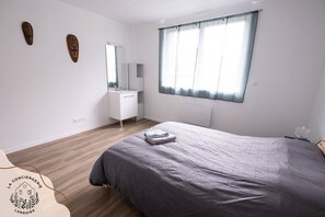 4 bedrooms, WiFi, bed sheets
