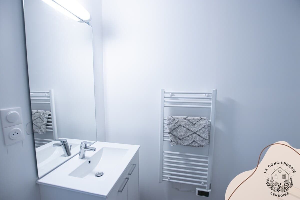 Een douche, een haardroger