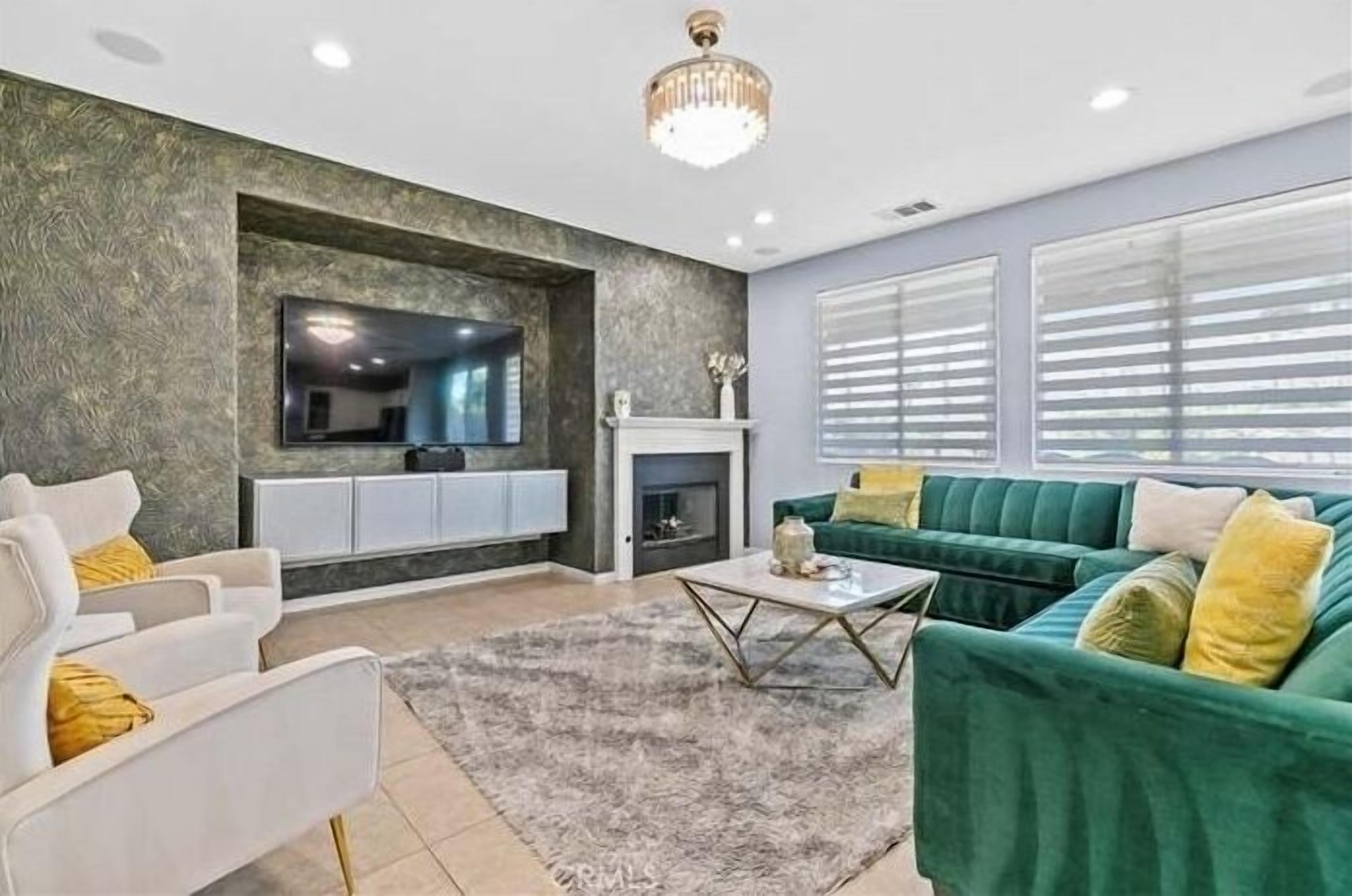Indio Casa Welcomes Everyone To Stay And Relax - Indio, CA