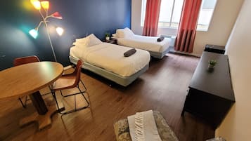 1 habitación, wifi y ropa de cama