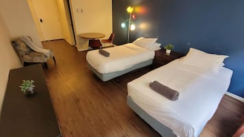 1 habitación, wifi y ropa de cama