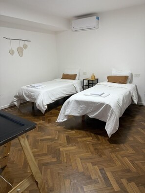 Romantic Double or Twin Room, Mixed Dorm, Air conditioning, Courtyard View