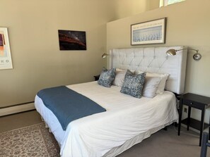 4 chambres, fer et planche à repasser, Wi-Fi, draps fournis