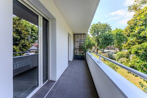 Terrace/patio - Spacious Apartment with Balcony in Andernos-les-Bains – Comfort and View of the Bay (Andernos-les-Bains)