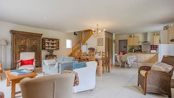 TV, DVD player, stereo