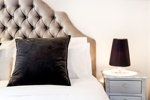 1 chambre, bureau, fer et planche à repasser, Wi-Fi gratuit