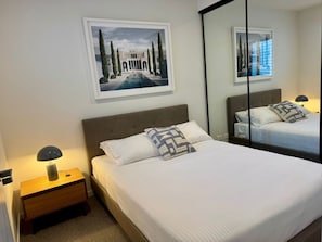 1 bedroom, desk, iron/ironing board, free WiFi