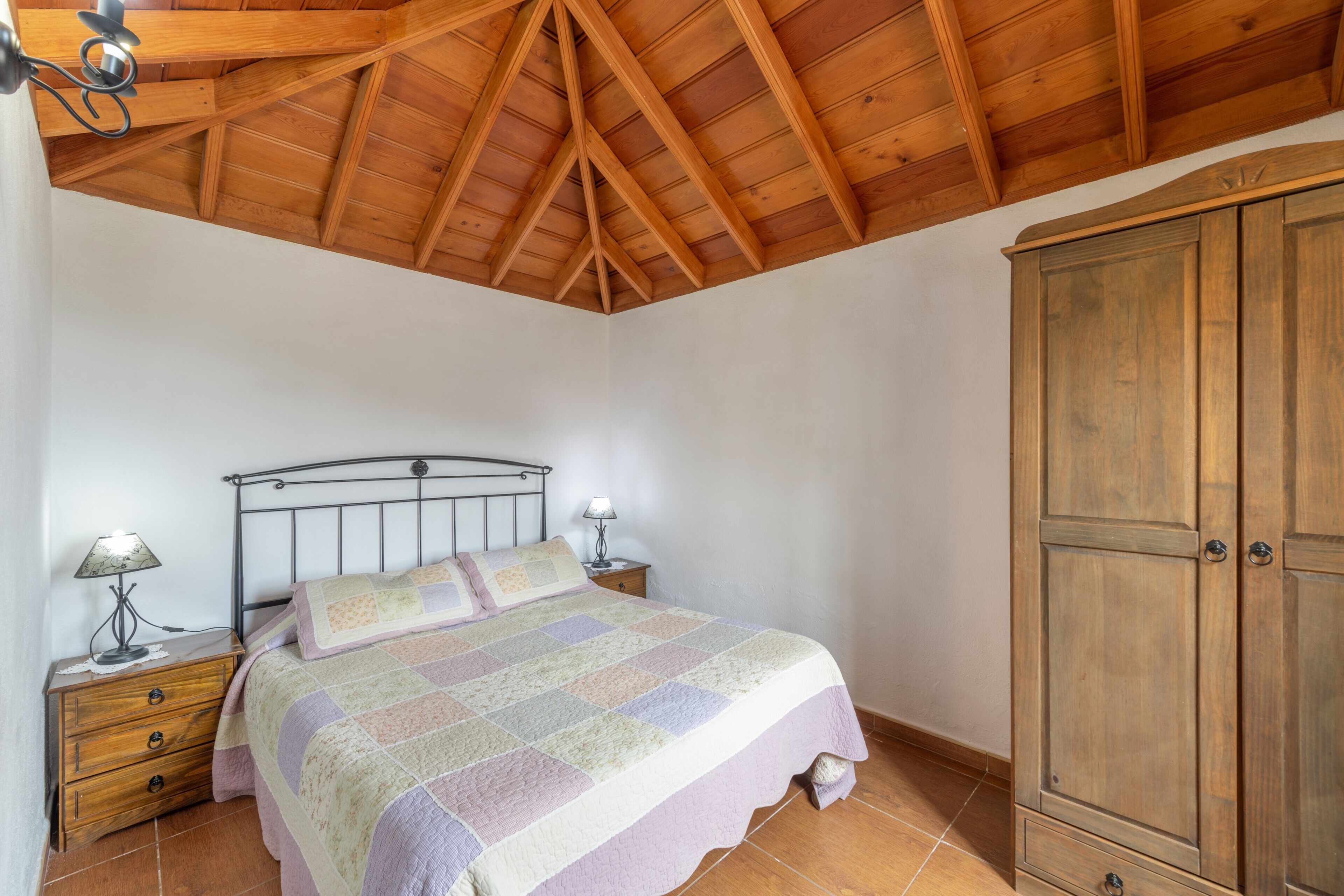 2 habitaciones, wifi gratis y ropa de cama 