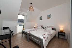 4 bedrooms, free WiFi, bed sheets