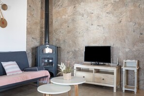 TV