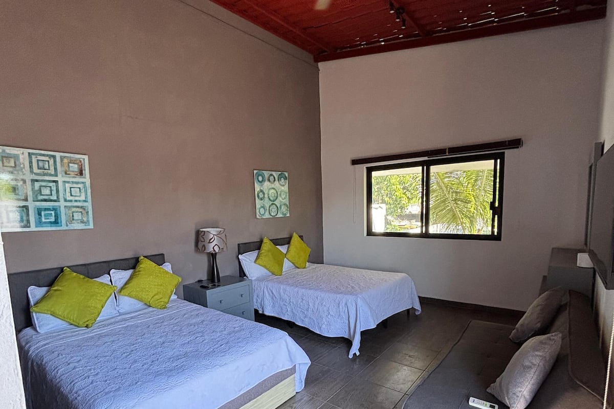 Familien-Suite, Terrasse, Gartenblick