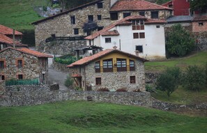 Exterior - Country House 'Mesilda' with Mountain View, Private Terrace and Balcony (Para)