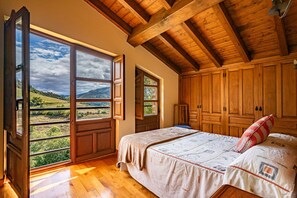 2 chambres, fer et planche à repasser, draps fournis