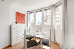 Dining - Studio 'Sonia' with Shared Pool, Wi-Fi and Air Conditioning (Torre del Mar)