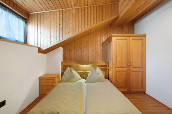 1 chambre, accès au Wi-Fi (inclus), literie fournie