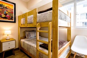 2 bedrooms, desk, iron/ironing board, free WiFi