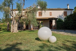 Exterior - Apartment 'Aia' with Shared Pool, Wi-Fi and Air Conditioning (Bagno di Gavorrano)