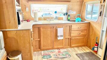 Mikrobølgeovn og kokeplater