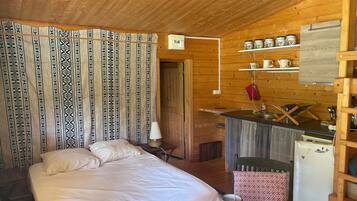 1 chambre, Wi-Fi gratuit, draps fournis