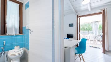 Shower, towels