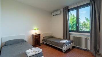 2 Schlafzimmer, Bügeleisen/Bügelbrett, kostenloses WLAN, Bettwäsche