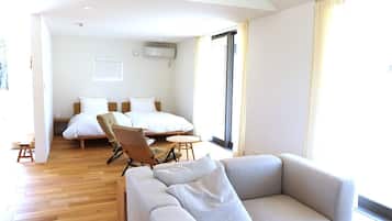 Laptop workspace, free WiFi