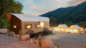 Perushuone, 1 makuuhuone (WagonB(PrivateBBQ/Parking Distance)) | 1 makuuhuone, ilmainen Wi-Fi