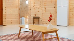 基础客房, 1 间卧室 (Mongol Ger (BBQ / Far from Parking)) | 1 多间卧室、免费 WiFi