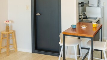 Basic Room, 1 Bedroom (302(Ocean View/ Therapy bathtub)) | 1 bedroom, free WiFi