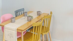 Basic Room, 1 Bedroom (305) | 1 bedroom, free WiFi - Samcheok Kong & Bee Ocean View Spa Pensi (Samcheok)