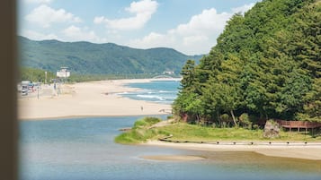 Basic Room, 1 Bedroom (302(Ocean View/ Therapy bathtub)) | 1 bedroom, free WiFi