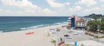 Samcheok Kong & Bee Ocean View Spa Pensi