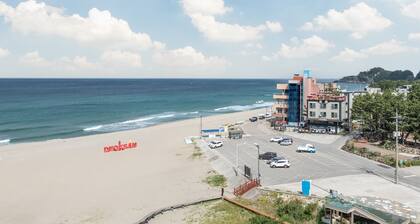 Samcheok Kong & Bee Ocean View Spa Pensi