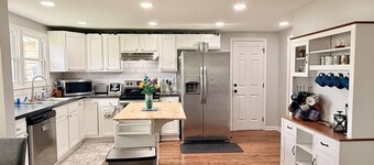 Whisker Ridge: A Cozy 3-Bedroom Cottage