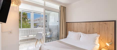 مكواة/لوح كي وواي فاي مجانًا وملاءات أسرّة