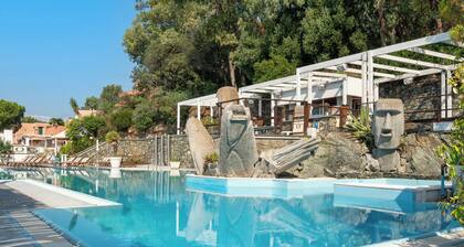 Apartment 'Della Baia' with Sea View, Private Terrace and Wi-Fi