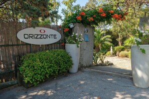 Property grounds - Apartment 'Della Baia' with Sea View, Private Terrace and Wi-Fi (Varazze)