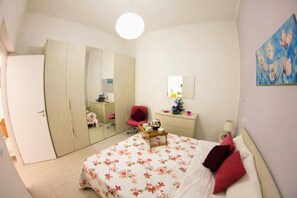 3 habitaciones, tabla de planchar con plancha y wifi gratis 