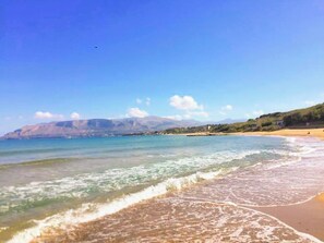 Beach nearby - Apartment 'Perla - Aurora' with Sea View, Wi-Fi and Air Conditioning (Balestrate)