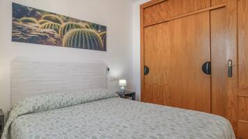 1 bedroom, iron/ironing board, free WiFi, bed sheets