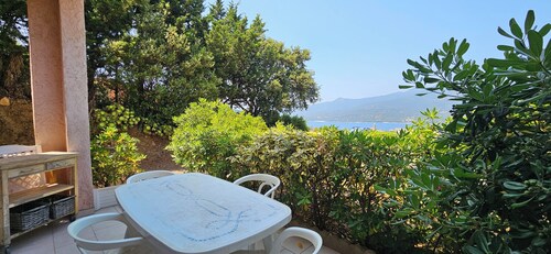 T1 Pinedda, Studio comfort-Sea view-Calm & sunny