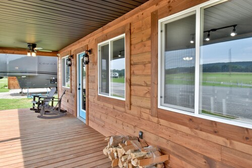 The Twin Pines Escape