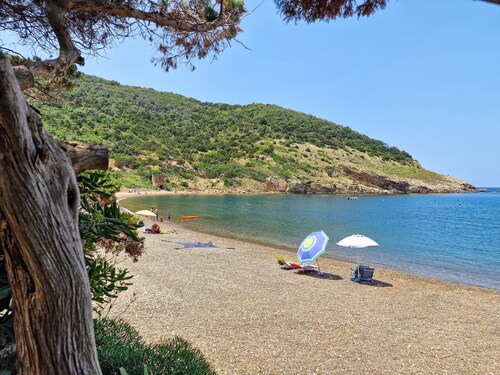 Apartment 'Cristina' with Private Terrace, Wi-Fi and Air Conditioning